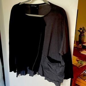 OZAI N KU premium designer black top in size 1 or small